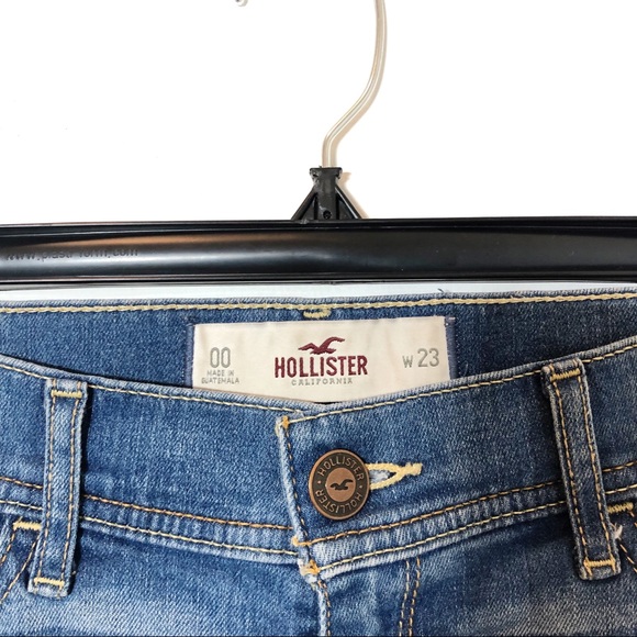 HOLLISTER | Low Rise Distressed Shorts - Picture 4 of 6